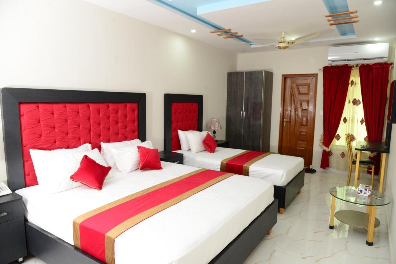 Hotel Deluxe Λαχόρη Εξωτερικό φωτογραφία