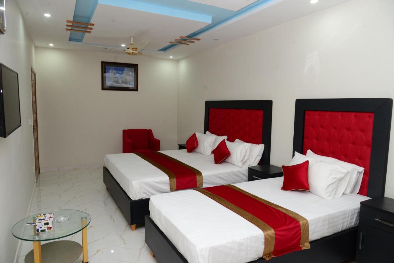 Hotel Deluxe Λαχόρη Εξωτερικό φωτογραφία