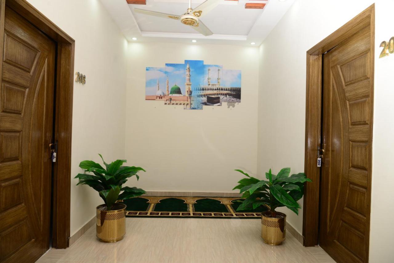 Hotel Deluxe Λαχόρη Εξωτερικό φωτογραφία